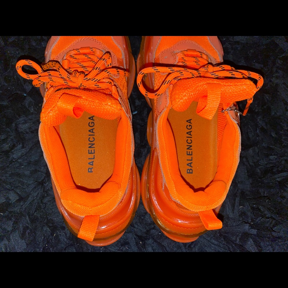 Triple S Balenciaga Bright Orange Size EU42